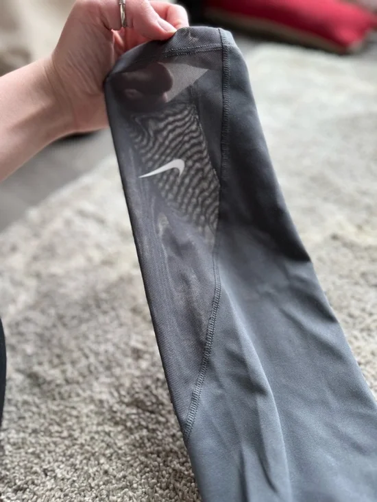 Nike Charcoal Seam-Detail High-Rise Leggings - Picture 6 of 7